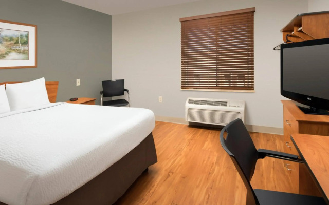Extended Stay America Select Suites - Cincinnati - Florence - Airport