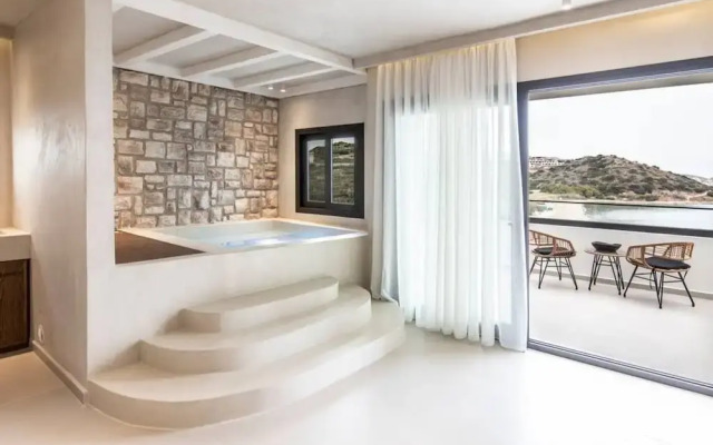 Beach Access Suites With Breakfast