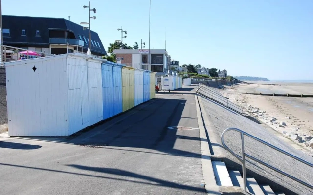 Tres Proche Granville Residence Midship