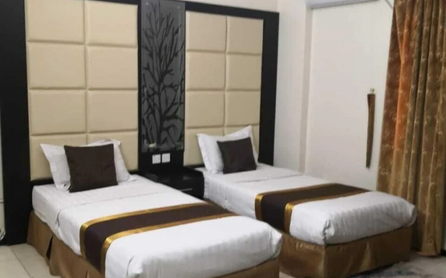 Rose by OYO Rooms