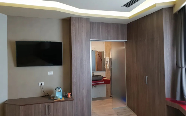 Th luxury Rooms