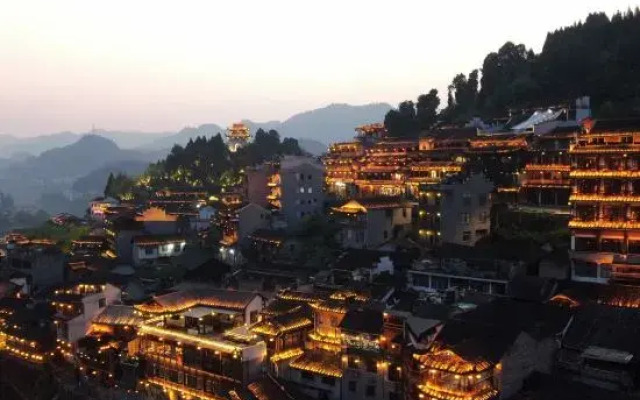 Furong Town Xiangqing Xiangyu Inn