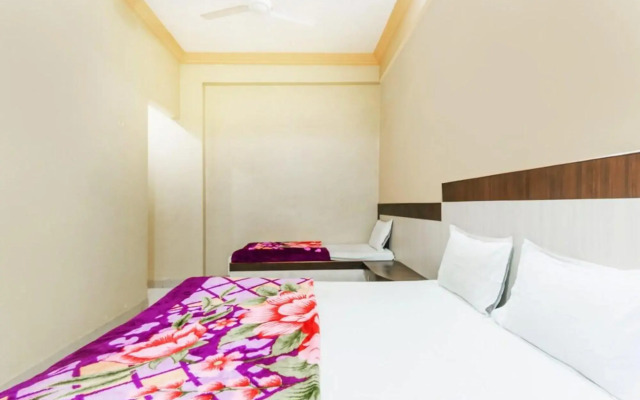 Hotel Sai Aradhana