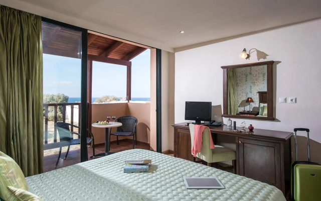 Mila Sissi Bay Hotel