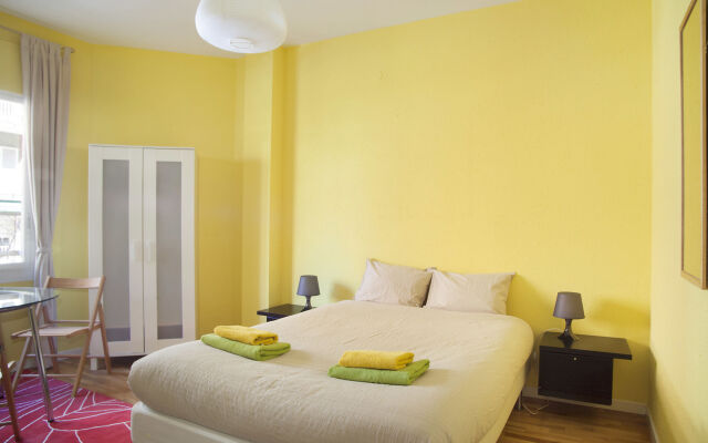 Апартаменты GO BCN Apartments Sicilia комната для гостей