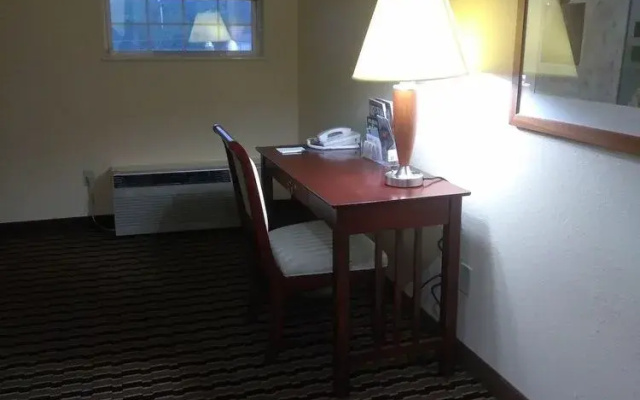 Inn At Expo Square