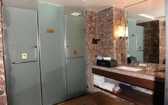 Lijiang Best Li Hotel