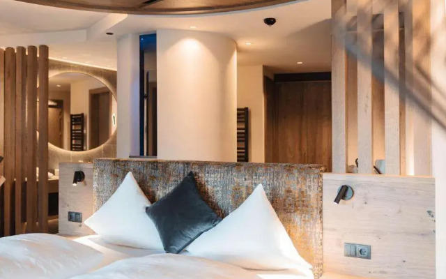 Kronhotel Leitgam luxury hotel for two