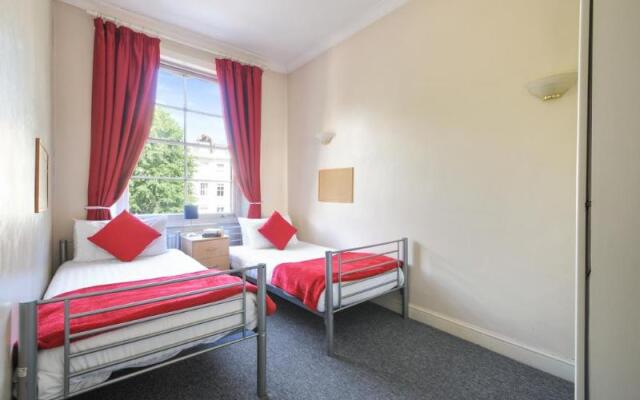 Апартаменты Access Apartments Maida Vale North комната для гостей