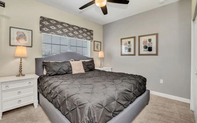 Pool Townhome 5mi to Disney Free Waterpark!