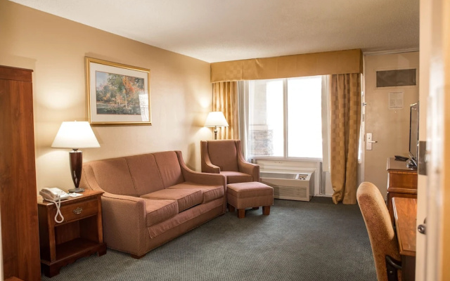 Grand Idaho Inn & Suites