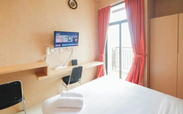 Comfortable And Well Furnished Studio Dave Apartment