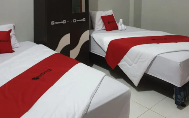 Formerly RedDoorz@ Hotel Yaki Mamuju
