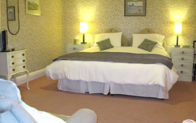 Court Barn Country Hotel & Restaurant