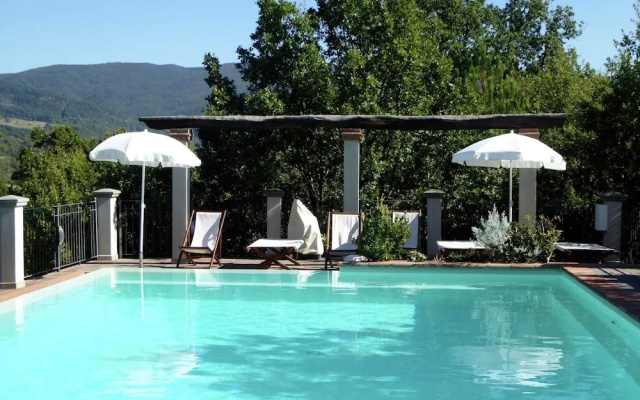 Holiday Home in Montecarelli With Pool