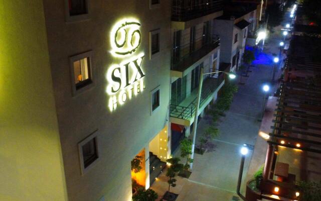 Six Hotel вид на фасад
