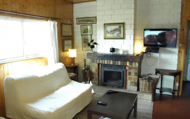 VNC13V4, encantadora casa e piscina, vista rio Min