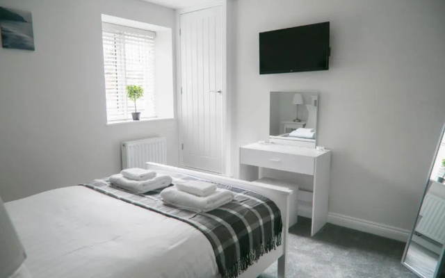 71 East Parade