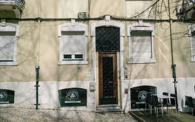 Nook Lisbon Hostel Лиссабон вид на фасад