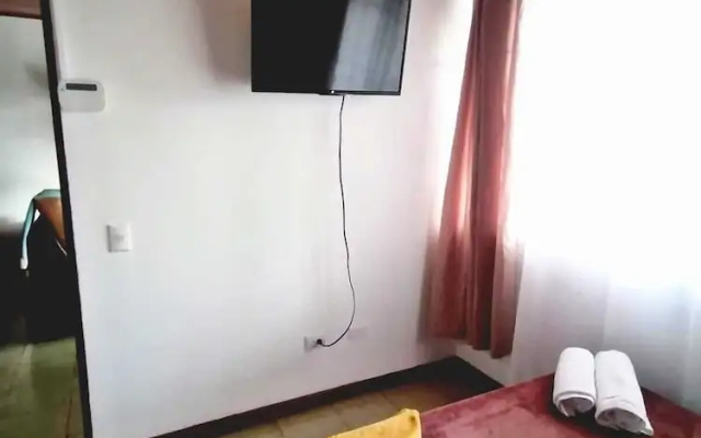 Airport traveler's home. - Hostel