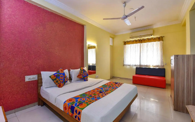 Fabexpress Vibrant Residency