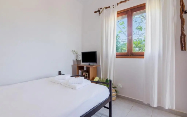 Stavros Hideaway 2 bedroom 6 persons house.