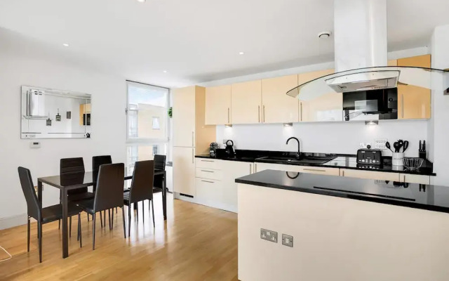 Panoramic London: 3-Bed City Oasis
