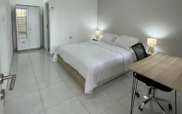 9 Residence Guesthouse Syariah Cilandak