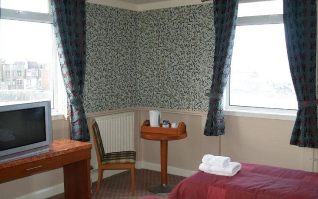 Antonine Hotel