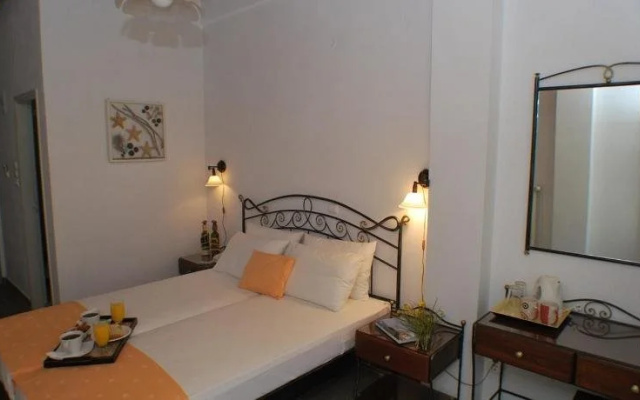 Myrto Hotel & Bungalows