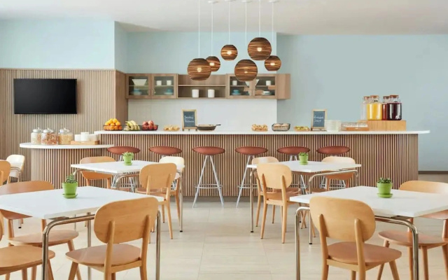 Element by Marriott Bainbridge Riverfront