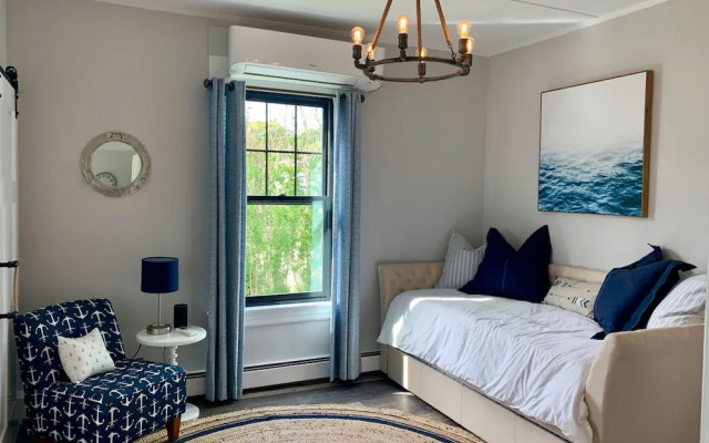 Harbor View Landing