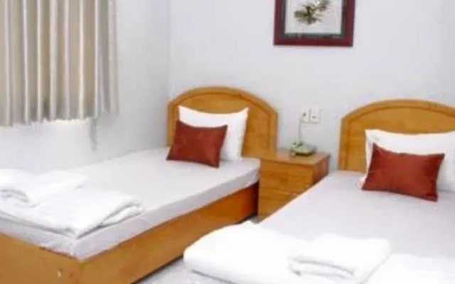 Fullhouse Hostel Saigon