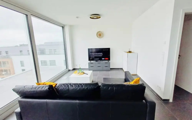 Brand new 2bedrooms Penthouse in Center