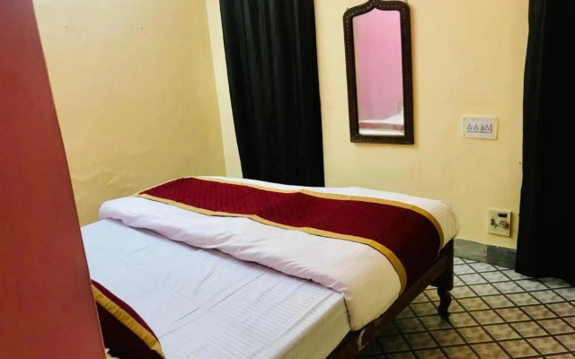 Hotel Golden Safari