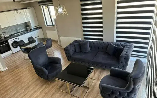 Ef Sui̇t Otel