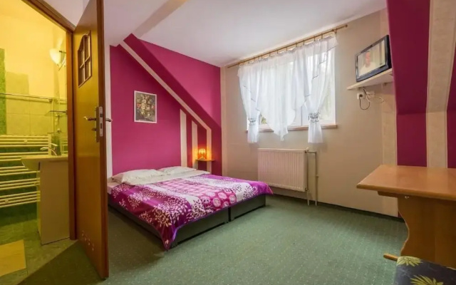 Harmont Montis (dawna Zającówka) leśna enklawa w centrum miasta