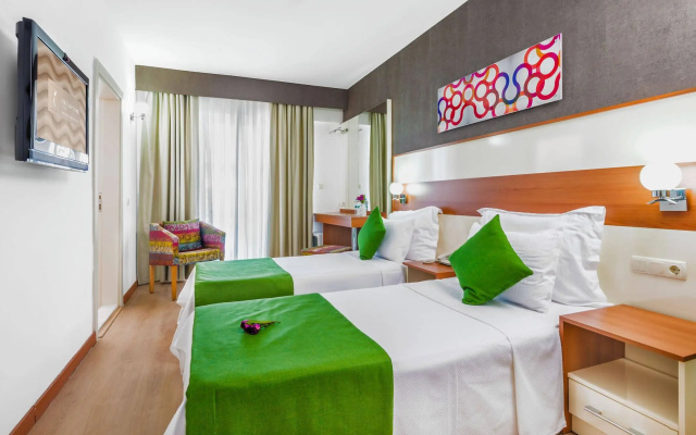 Ege Tulip Cesme