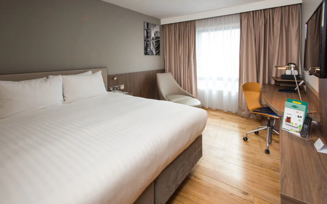 Holiday Inn London - West by IHG