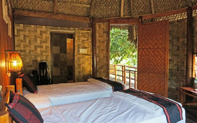 Bho Hoong Bungalows