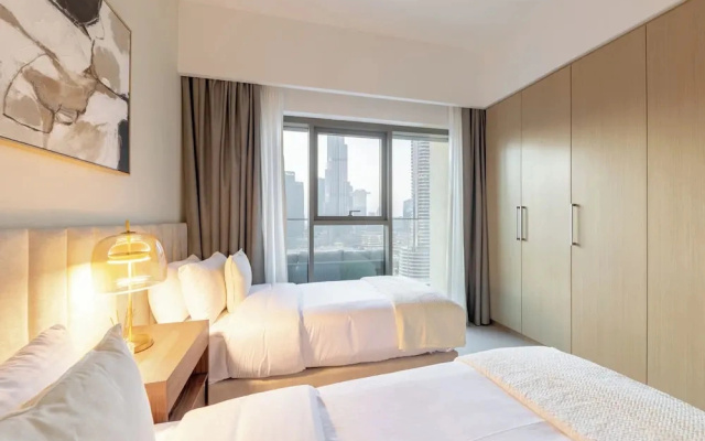 Spacious 2BR with Burj Khalifa View
