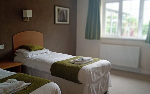 Stamford Gate Hotel