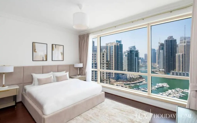 LUX - Ultimate Marina View Deluxe Suite