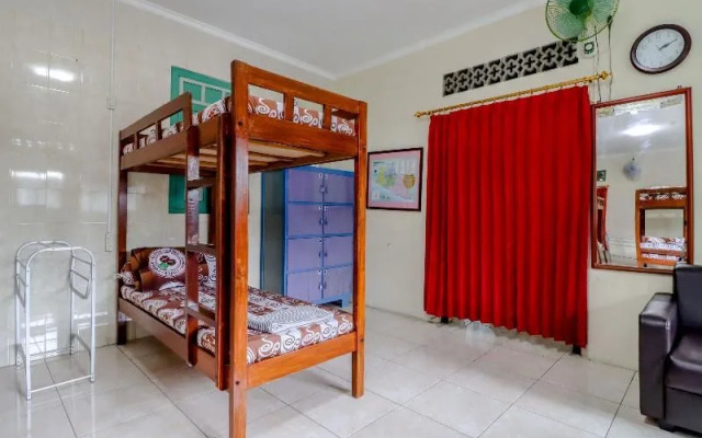 Bahagia Sederhana Homestay by ZUZU