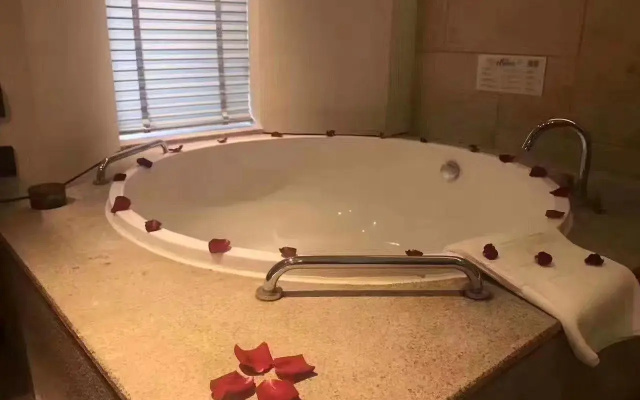 Kun City Resort & Spa