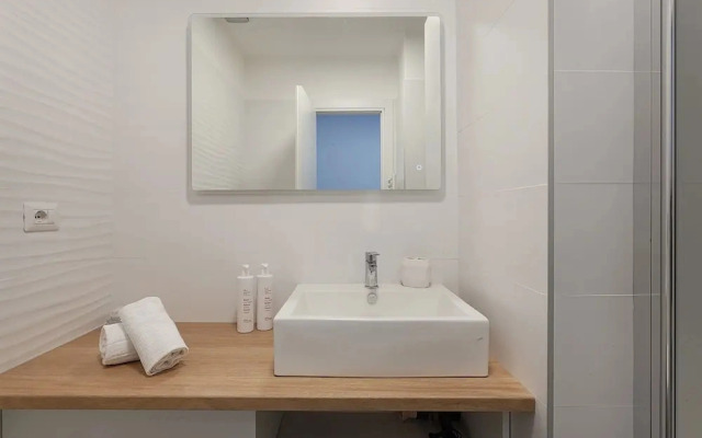 Chic Modern Lofts - B - BK