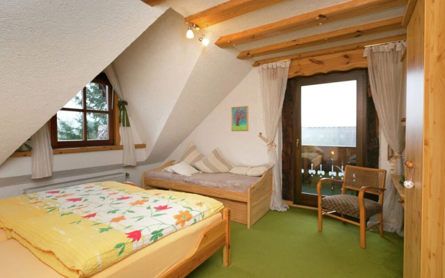 Warm Apartment in Bombogen Germany with Private Parking