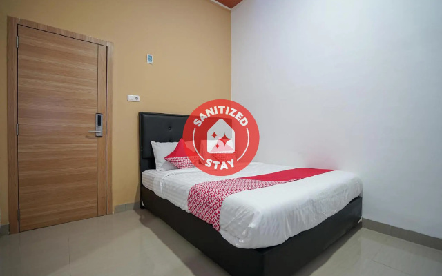 OYO 945 Mega Kost 2