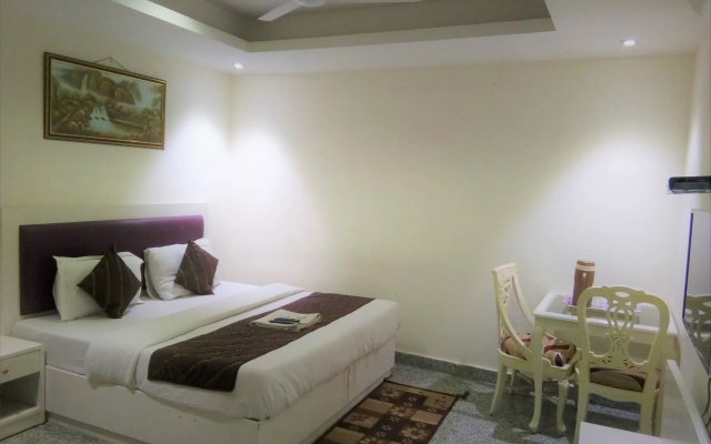 Airport Hotel The Paramont