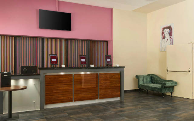 Neuchatel City Hotel